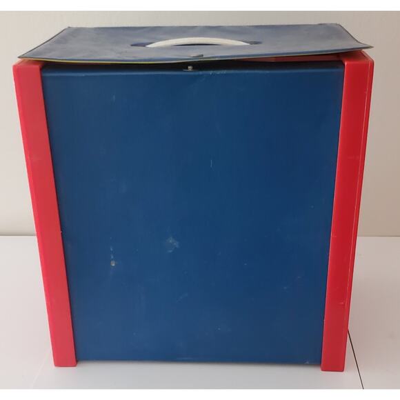 Tara Toy Corp 72 Car Garage Carry Case Number 20700 - Picture 6 of 9